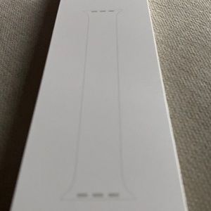 Apple Solo Loop size 6 White